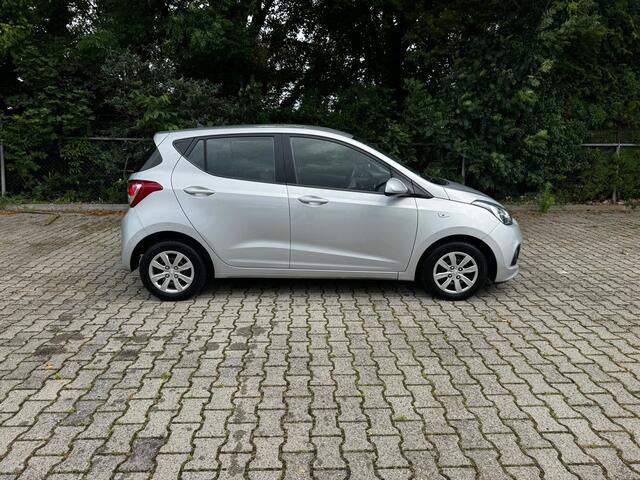 Hyundai I 10 1.0i i-Motion Comfort - Veel opties/NAP