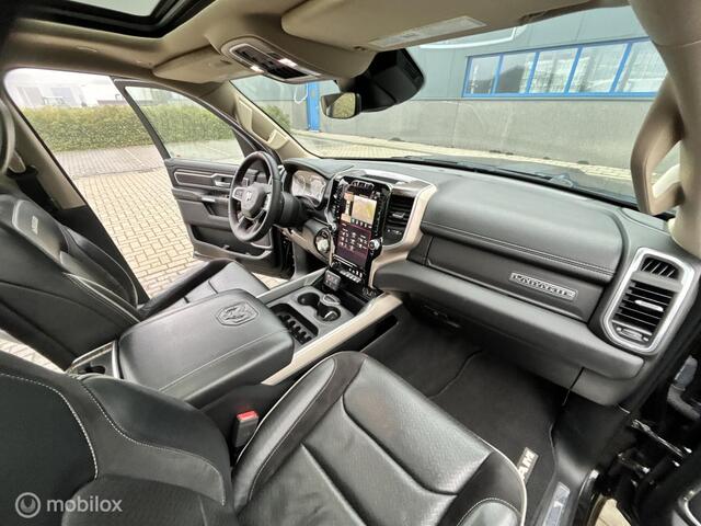Dodge 1500 Ram 4X4 5.7 V8 4x4 Crew Cab Laramie black out lpg