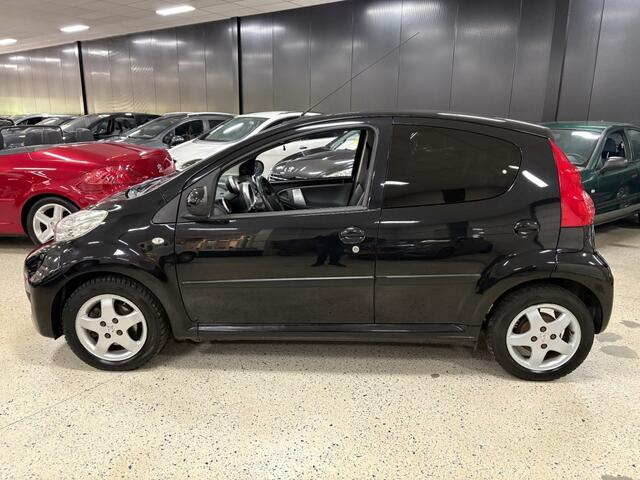 Peugeot 107 1.0-12V BLACK en SIL. AIRCO / LEDER/ALCANTARA / LM VELGEN / CV