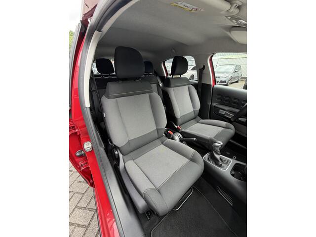 Citroen C3 82pk Shine Camera - Navigatie via APP - Automatische Airco - Parkeersensoren - Lichtmetalen velgen - Apple Carplay