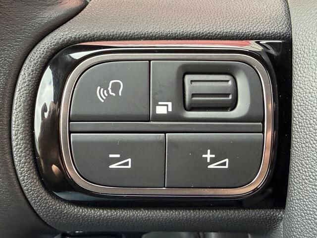 Citroen C3 82pk Shine Camera - Navigatie via APP - Automatische Airco - Parkeersensoren - Lichtmetalen velgen - Apple Carplay