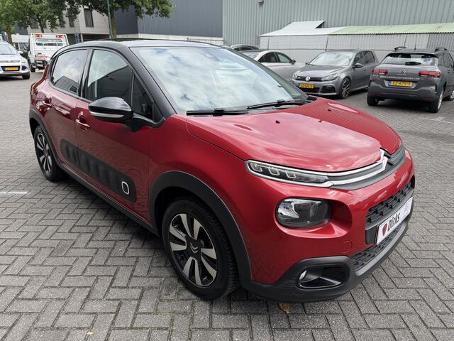Citroen C3 82pk Shine Camera - Navigatie via APP - Automatische Airco - Parkeersensoren - Lichtmetalen velgen - Apple Carplay