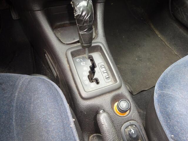 Peugeot 206 1.4 Roland Garros AUTOMAAT MET JAAR APK AIRCO