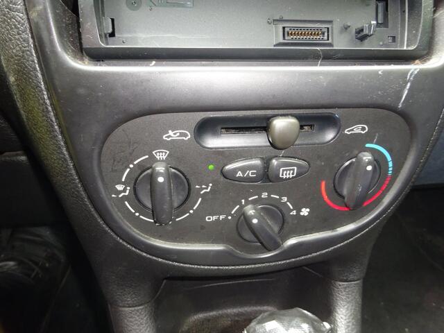 Peugeot 206 1.4 Roland Garros AUTOMAAT MET JAAR APK AIRCO