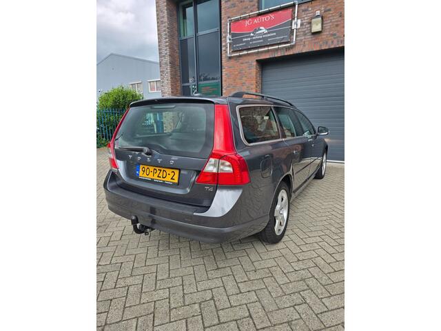 Volvo V70 1.6 T4 Momentum T4 automaat leder 180pk