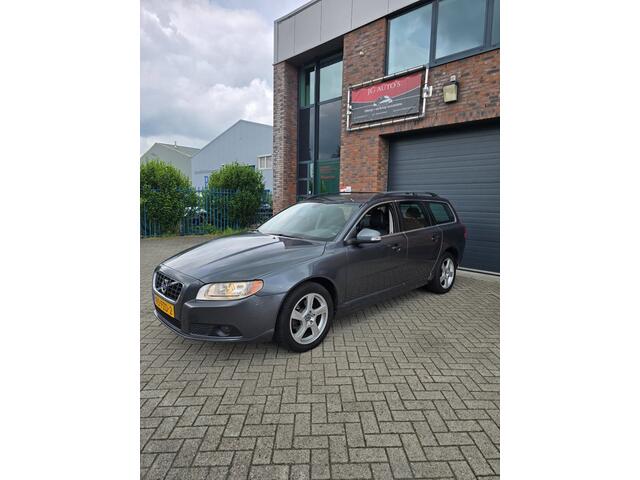Volvo V70 1.6 T4 Momentum T4 automaat leder 180pk