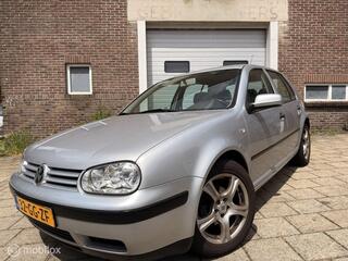 Volkswagen Golf 1.6 Comfortline