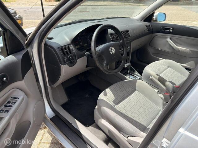 Volkswagen Golf 1.6 Comfortline