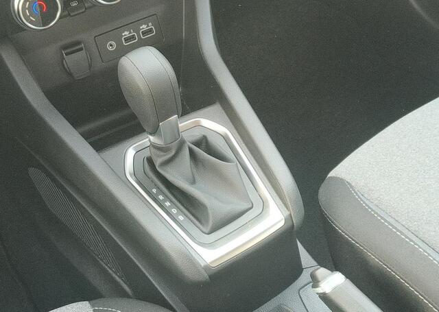 Renault Clio 1.6 E-Tech Full Hybrid 145 evolution - Navi