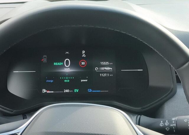Renault Clio 1.6 E-Tech Full Hybrid 145 evolution - Navi