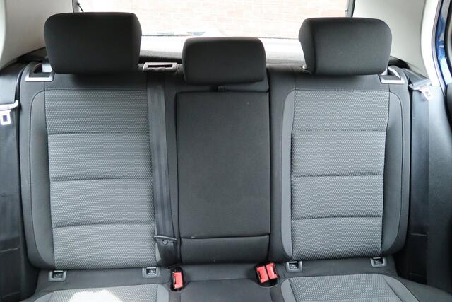 Volkswagen Golf 1.2 TSI Comfortline BlueMotion Rijklaarprijs Stoelverwarming Onderhouden