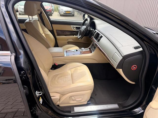 Jaguar XF Sportbrake 2.2D S 200pk|Stoelverwarming|Camera|Cruise control
