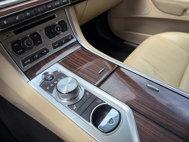 Jaguar XF Sportbrake 2.2D S 200pk|Stoelverwarming|Camera|Cruise control