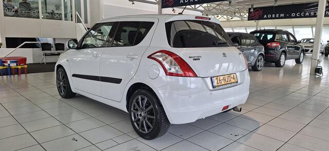 Suzuki Swift 1.2 Exclusive, luxe uitvoering met ecc/cruise/bluetooth