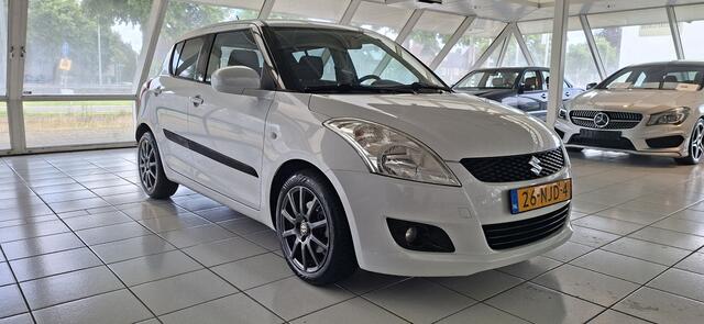 Suzuki Swift 1.2 Exclusive, luxe uitvoering met ecc/cruise/bluetooth