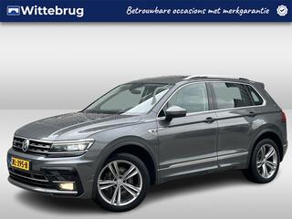 VOLKSWAGEN TIGUAN 2.0 TSI 4Motion 220pk Highline Business R / R-line Exterieur / Digitaal dashboard / Panoramadak / Navigatie / Camera / Parkeersensoren V+A / Zwenkbare trekhaak /