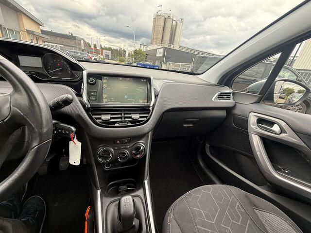 Peugeot 2008 1.2 PureTech Blue Lion