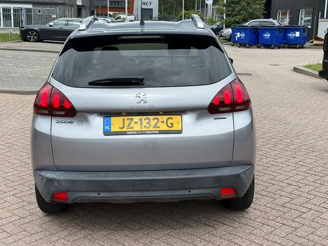 Peugeot 2008 1.2 PureTech Blue Lion