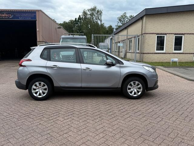 Peugeot 2008 1.2 PureTech Blue Lion