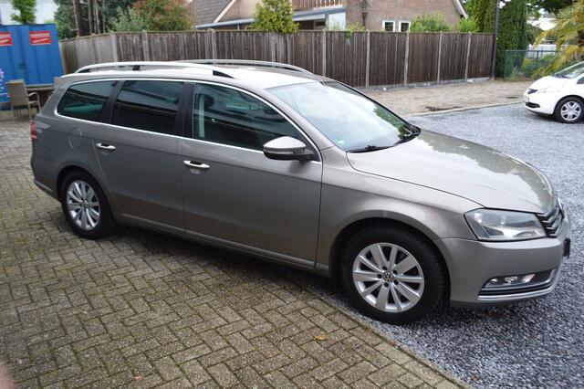 Volkswagen Passat Variant 1.4 TSI Highline Airco Automaat Navi DSG 5Drs PDC Bj 2012