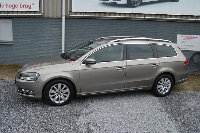 Volkswagen Passat Variant 1.4 TSI Highline Airco Automaat Navi DSG 5Drs PDC Bj 2012