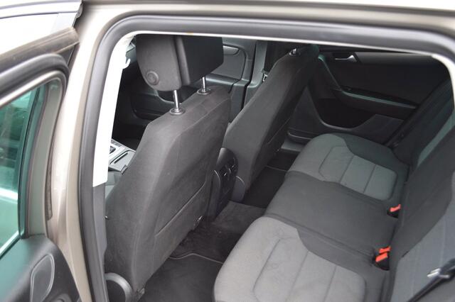 Volkswagen Passat Variant 1.4 TSI Highline Airco Automaat Navi DSG 5Drs PDC Bj 2012