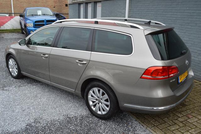 Volkswagen Passat Variant 1.4 TSI Highline Airco Automaat Navi DSG 5Drs PDC Bj 2012