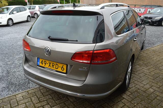 Volkswagen Passat Variant 1.4 TSI Highline Airco Automaat Navi DSG 5Drs PDC Bj 2012