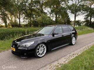 BMW 5-SERIE Touring 530i Executive | M-Pakket | Pano |
