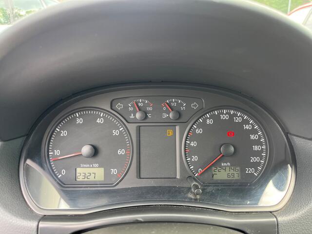 Volkswagen Polo 1.4-16V Comfortline 2009 APK  5D AIRCO