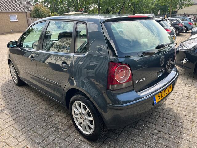 Volkswagen Polo 1.4-16V Comfortline 2009 APK  5D AIRCO