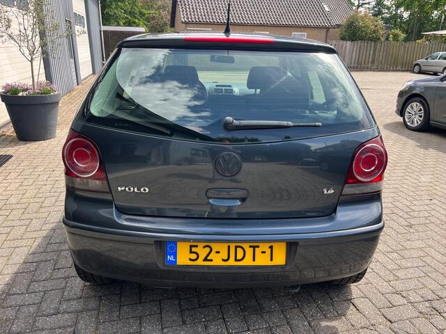 Volkswagen Polo 1.4-16V Comfortline 2009 APK  5D AIRCO