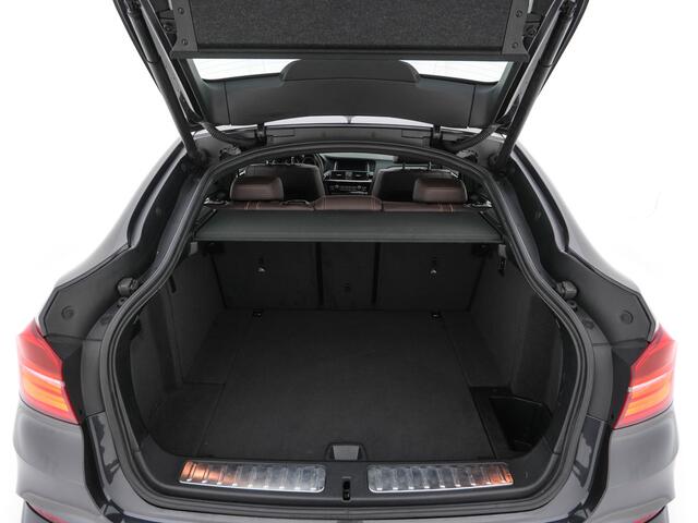 BMW X4 xDrive35i High Executive M-Sportpack Aut. PANO | HEAD-UP | LEATHER | XENON | MEMORY-PACK | HARMAN/KARDON | KEYLESS | CAMERA | HEATED-SPORTSEATS | N