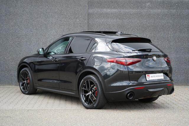 Alfa Romeo Stelvio 2.0 T AWD B-Tech Veloce/ Pano