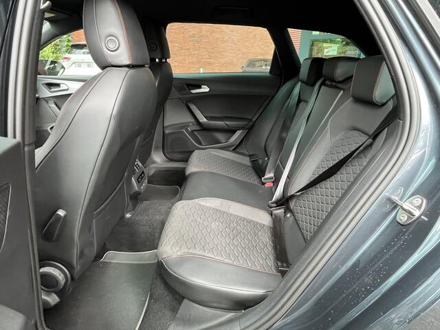Seat Leon Sportstourer 1.5 eTSI FR  MODEL // CAMERA // NAVI // ELEK. ACHTERKLEP // ADAPTIVE CRUISE //