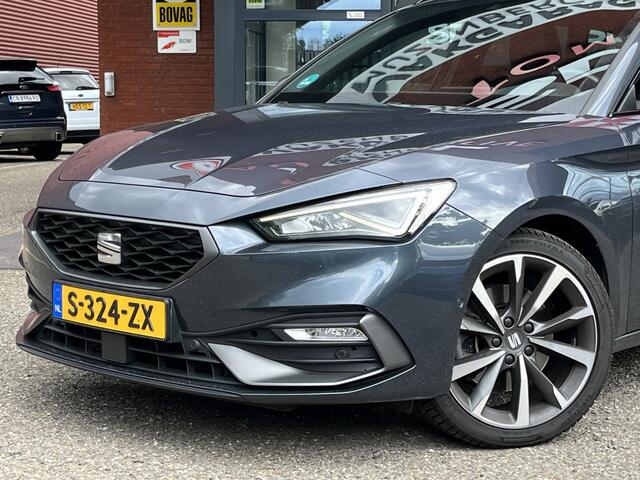 Seat Leon Sportstourer 1.5 eTSI FR  MODEL // CAMERA // NAVI // ELEK. ACHTERKLEP // ADAPTIVE CRUISE //