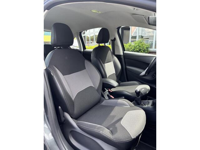 Citroen C3 1.2 VTi Coll. Light |e APK|
