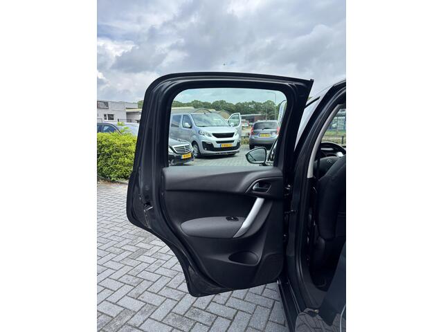 Citroen C3 1.2 VTi Coll. Light |e APK|