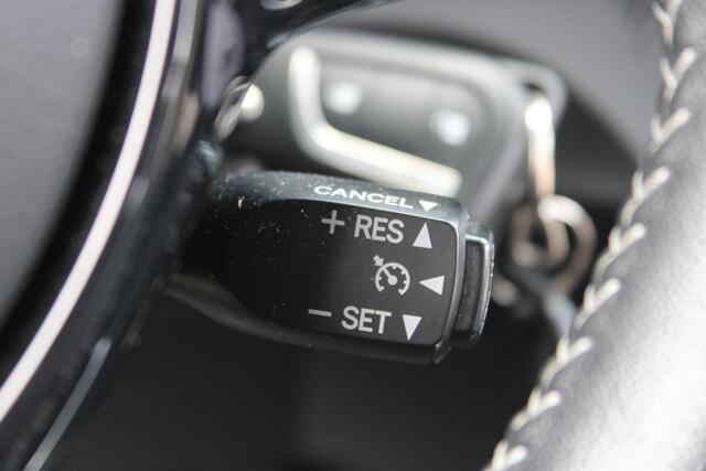 Toyota Yaris 1.5 VVT-i Active Navi/Clima/Camera/NL Auto