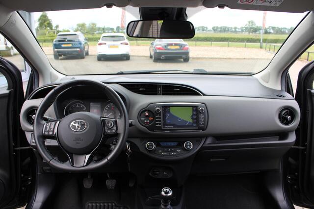 Toyota Yaris 1.5 VVT-i Active Navi/Clima/Camera/NL Auto