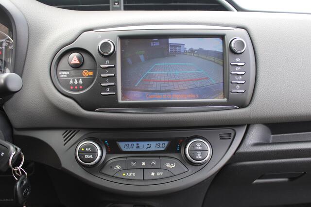 Toyota Yaris 1.5 VVT-i Active Navi/Clima/Camera/NL Auto