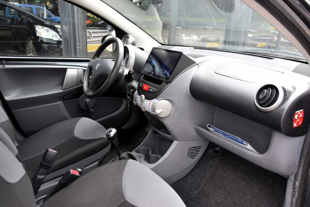 Peugeot 107 1.0-12V Accent Carplay Parkeersensoren Navigatie