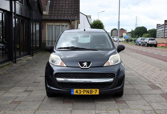 Peugeot 107 1.0-12V Accent Carplay Parkeersensoren Navigatie