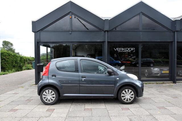 Peugeot 107 1.0-12V Accent Carplay Parkeersensoren Navigatie