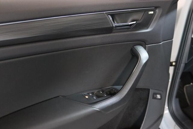 Skoda Kodiaq 1.5 TSI Business Edition 7-Persoons Trekhaak, Canton audio, Mooie kleur
