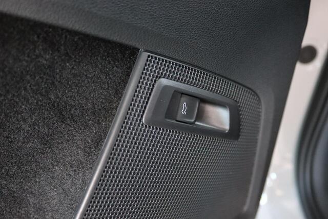 Skoda Kodiaq 1.5 TSI Business Edition 7-Persoons Trekhaak, Canton audio, Mooie kleur