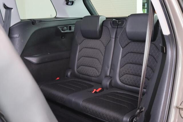Skoda Kodiaq 1.5 TSI Business Edition 7-Persoons Trekhaak, Canton audio, Mooie kleur