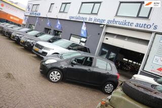 TOYOTA YARIS 1.4 D-4D Sol / AIRCO / 5 DEURS / NIEUWE MODEL !