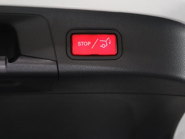 Mercedes-Benz EQA 250+ Business Solution Luxury 71 kWh | Panoramaschuifdak | Rijassistentiepakket |  Winter pakket | Achteruitrijcamera | Dodehoekassistent |
