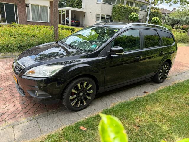 Ford Focus Wagon 1.6 Titanium, Airco, APK 24-01-2027.